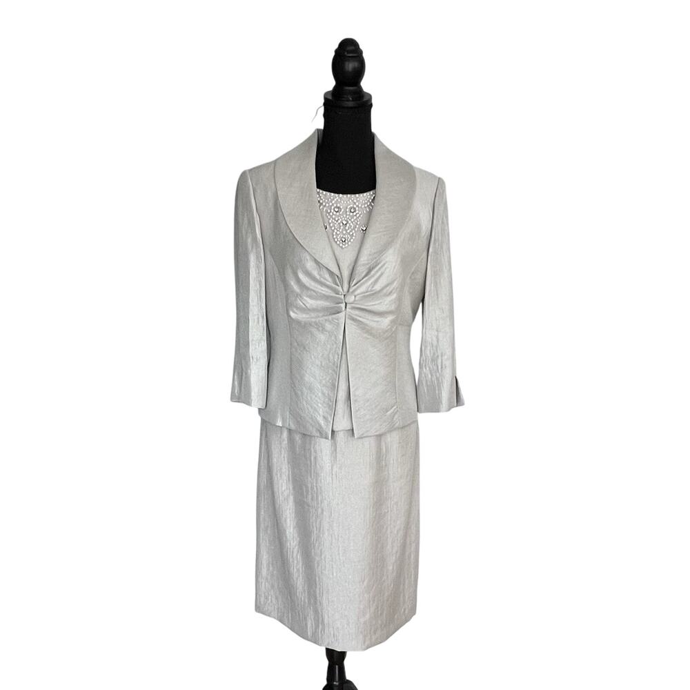 Jessica Howard Formal Dress Suit Size 10 Fits sz 8 Silver Jacket 2pc Set Beaded